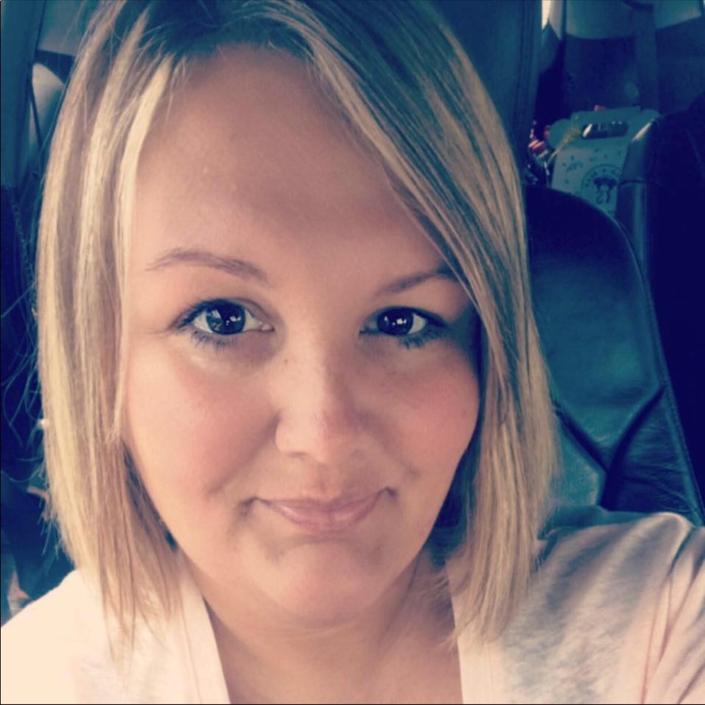 Meet your Posher, Leslie